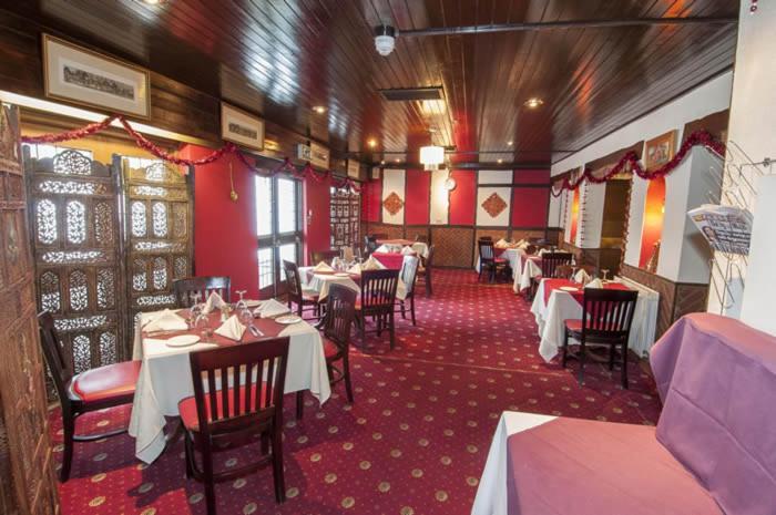 Roebuck Inn Stevenage Kültér fotó