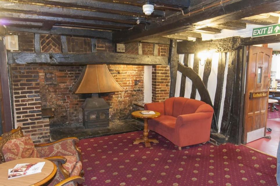 Roebuck Inn Stevenage Kültér fotó