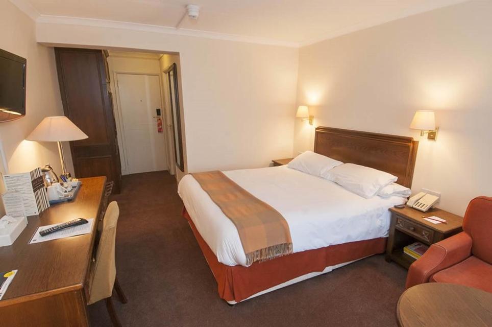 Roebuck Inn Stevenage Kültér fotó